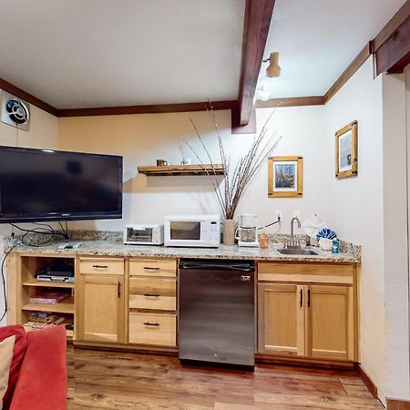 Creekside Retreat & Sierra Townhome Інклайн-Віллідж Номер фото